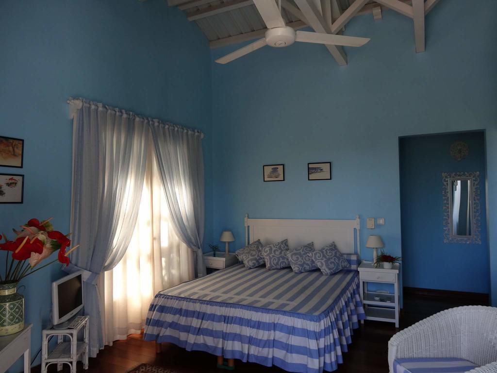Bed And Breakfast Maison Papaye Ла-Голет Номер фото